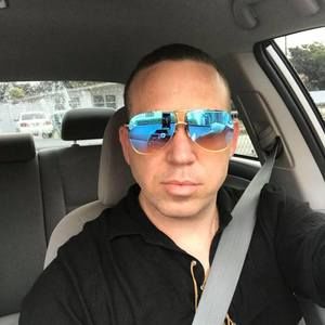 Meet your Posher, Angel adrian